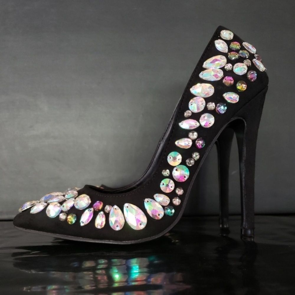 Black multi gem stone covered pump